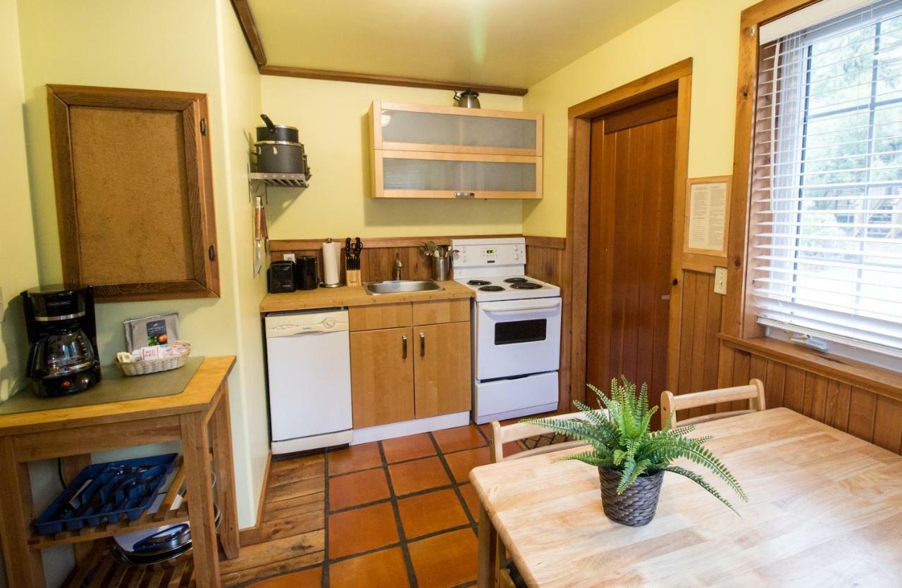 Reef Point Cottages Юклулет Екстер'єр фото